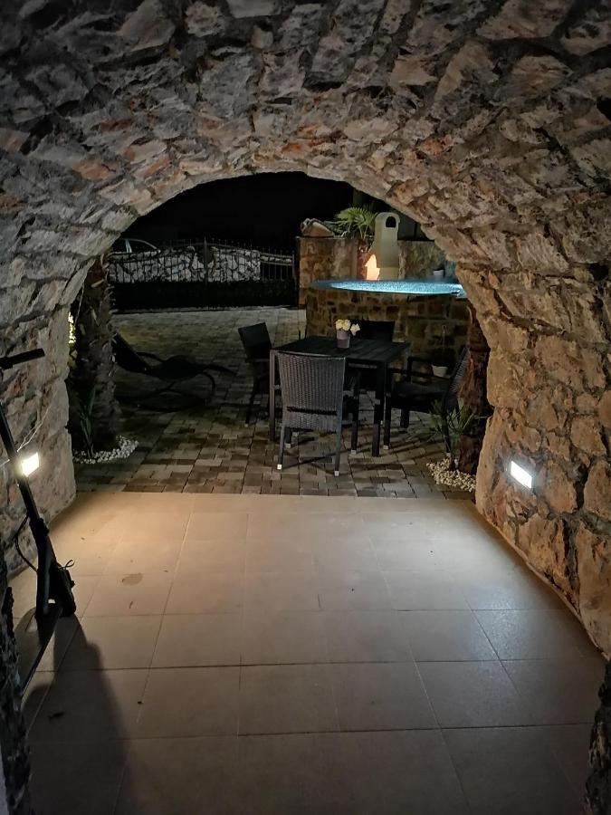 Apartman Brajutovci 26 Корнич Экстерьер фото