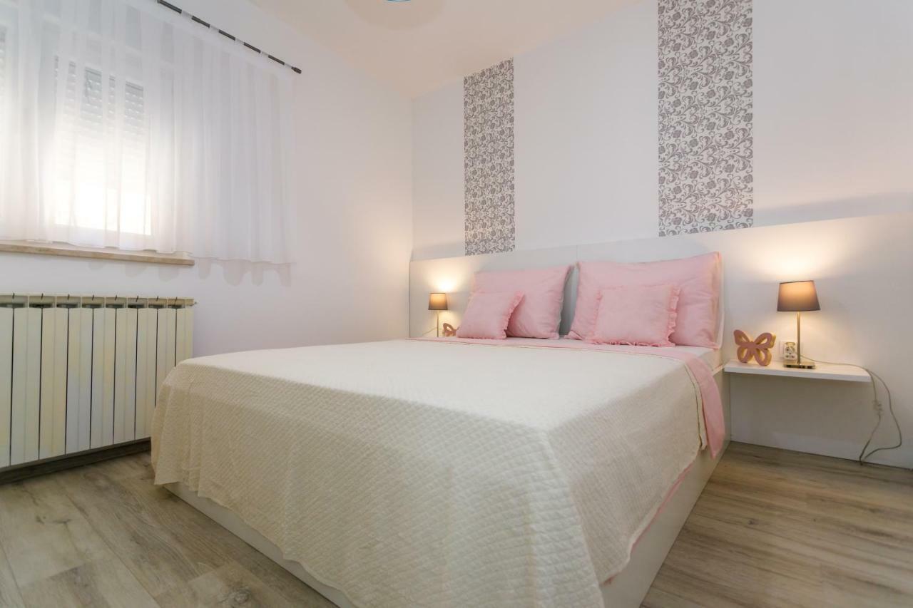 Apartman Brajutovci 26 Корнич Экстерьер фото